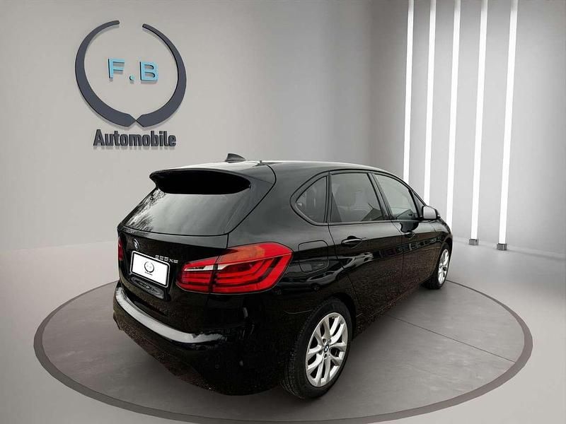 Gebraucht BMW 225 125 PS (91 kW) 2020 Schwarz ii Van / Kleinbus