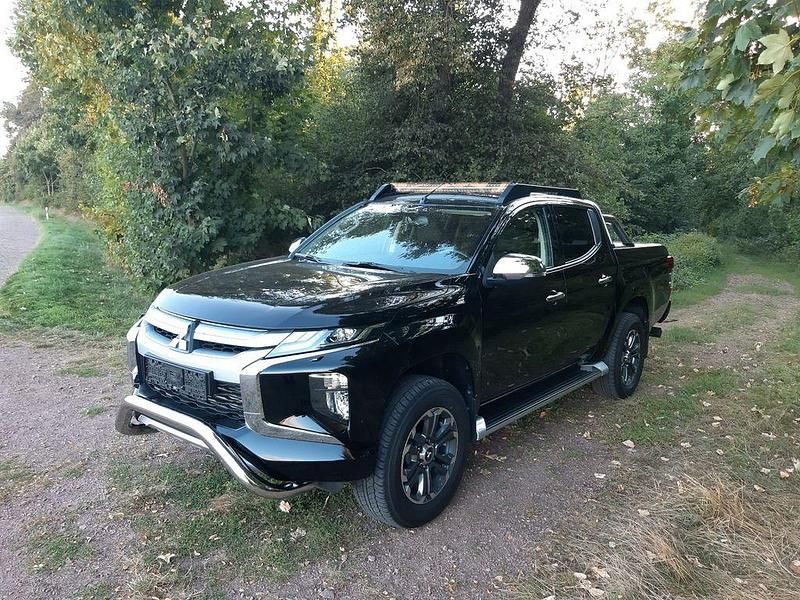 Schwarz Gebraucht 2021 Mitsubishi L200 Abholung | 35.699 € - Bild 1/4