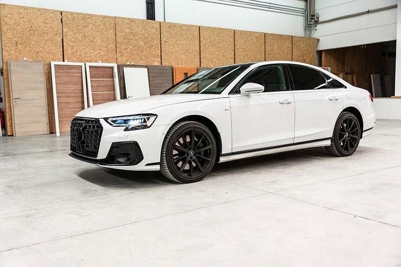 Weiß Gebraucht 2024 Audi A8 Sport Limousine | 86.500 € - Bild 1/4