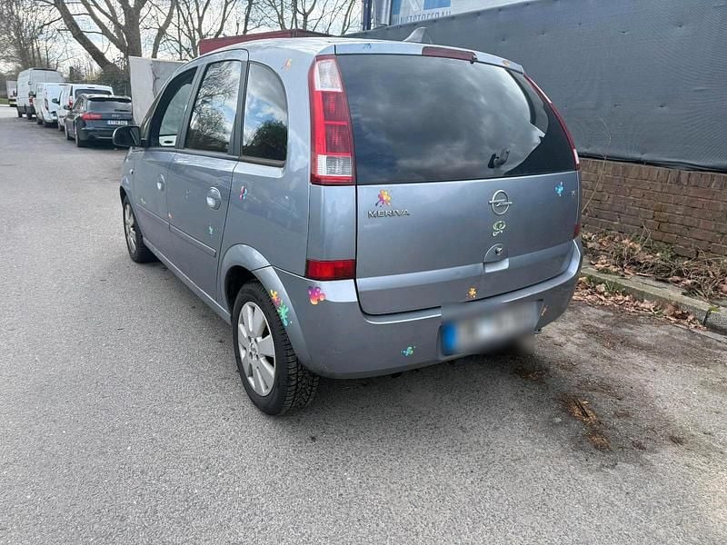 Gebraucht Opel Meriva 101 PS (74 kW) 2005 Silber Van / Kleinbus