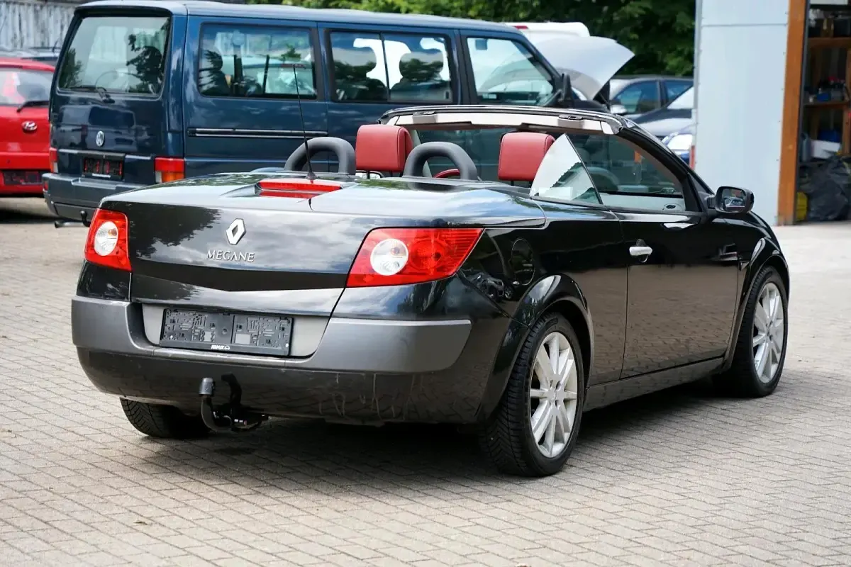 Gebraucht Renault Mégane Cabriolet Exception 135 PS (99 kW) 2004 Schwarz Cabrio
