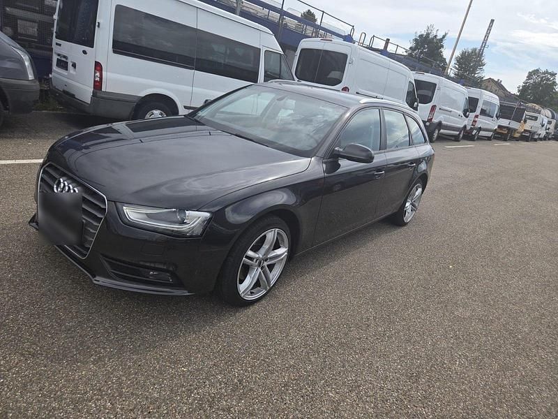 Grau Gebraucht 2015 Audi A4 Kombi | 9.500 € (Superpreis) - Bild 1/4