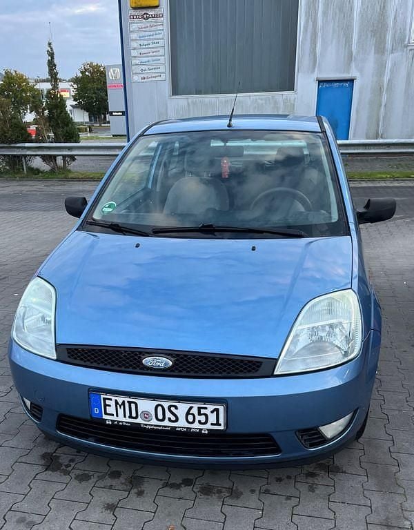Blau Gebraucht 2003 Ford Fiesta Kleinwagen | 550 € (Guter Preis) - Bild 1/4