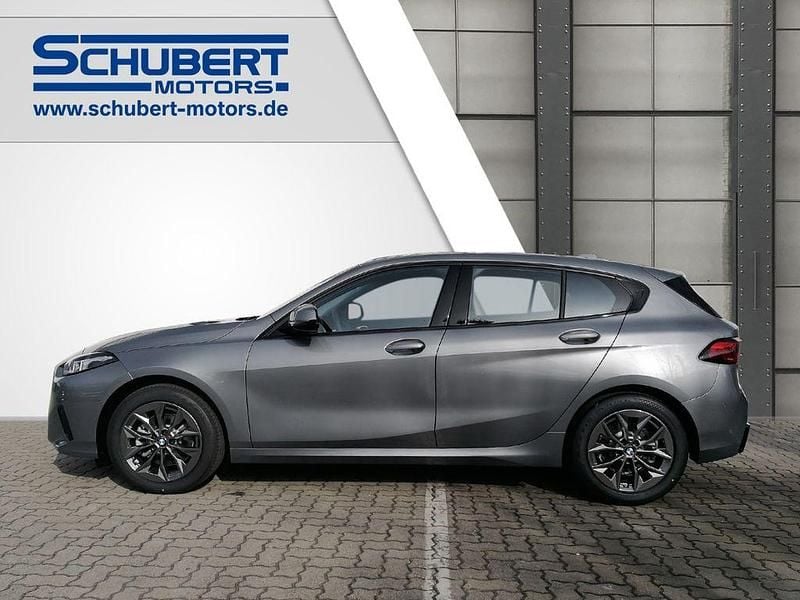 Neu BMW 116 122 PS (89 kW) 2026 Skyscraper grau metallic Kleinwagen