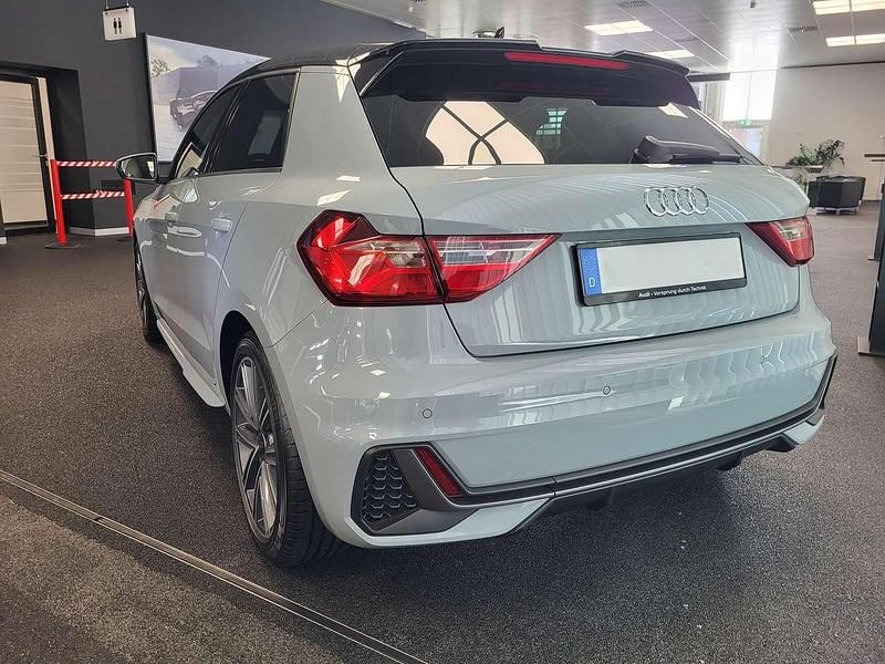 Gebraucht Audi A1 Sportback Design 116 PS (85 kW) 2024 Grau Kleinwagen