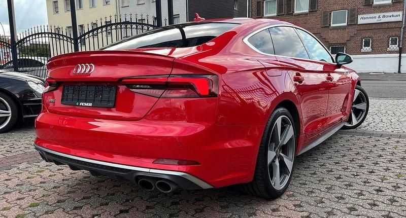 Gebraucht Audi S5 Sport 354 PS (260 kW) 2017 Rot Limousine