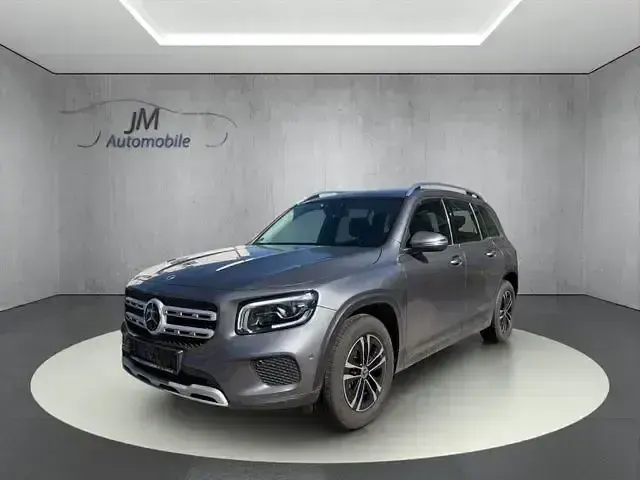 Gebraucht Mercedes GLB200 Style 150 PS (110 kW) 2023 Mountaingrau SUV