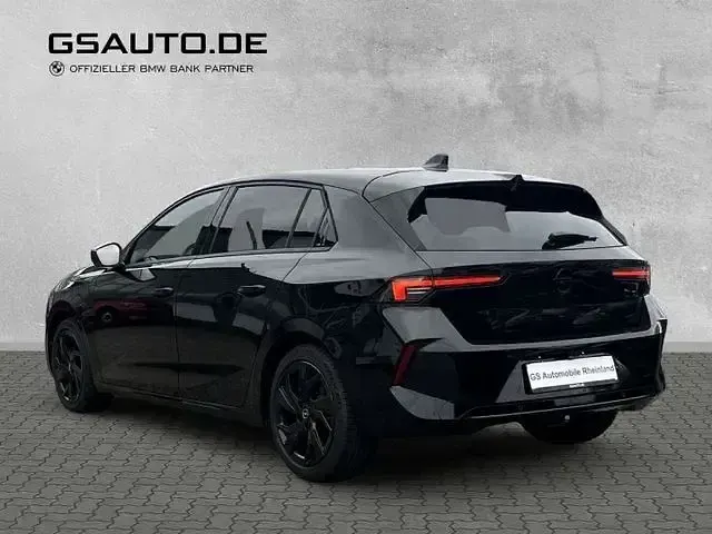Gebraucht Opel Astra 131 PS (96 kW) 2024 Schwarz Limousine