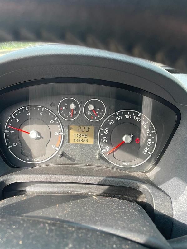 Gebraucht Ford Fiesta 60 PS (44 kW) 2007 Silber Kleinwagen