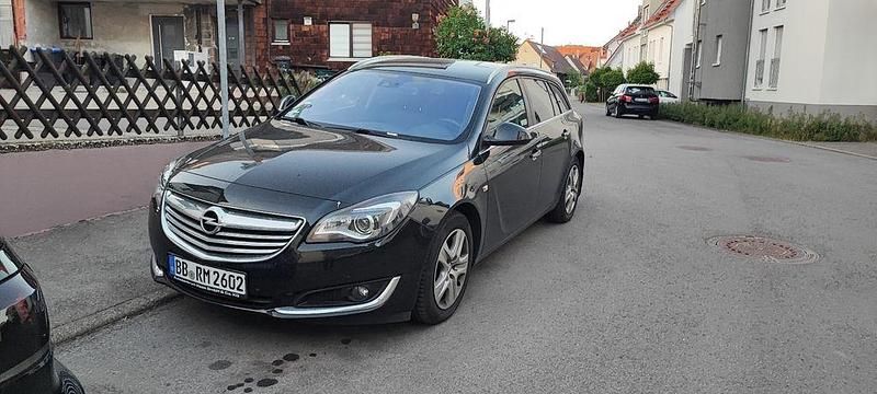 Grau Gebraucht 2014 Opel Insignia Kombi | 6.500 € (Guter Preis) - Bild 1/4