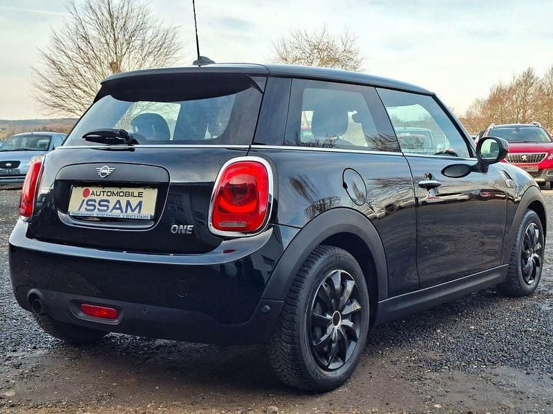 Gebraucht Mini ONE 102 PS (75 kW) 2021 Schwarz Kleinwagen