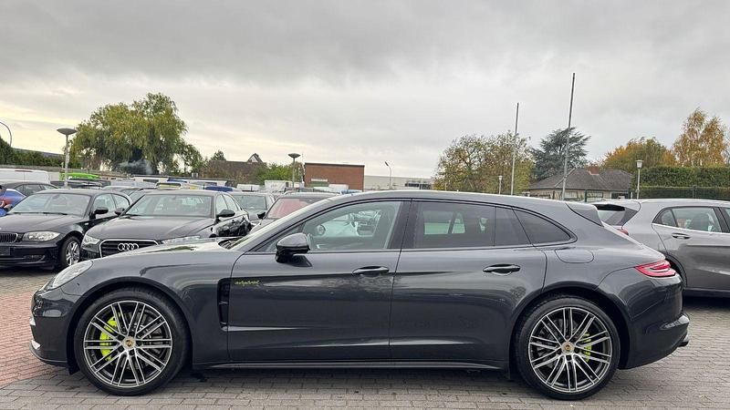 Gebraucht Porsche Panamera Sport Turismo 462 PS (339 kW) 2019 Grau (vulkangrau) Kombi