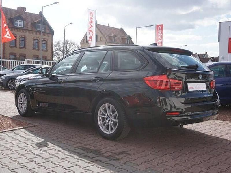 Gebraucht BMW 318 150 PS (110 kW) 2019 Schwarz Kombi