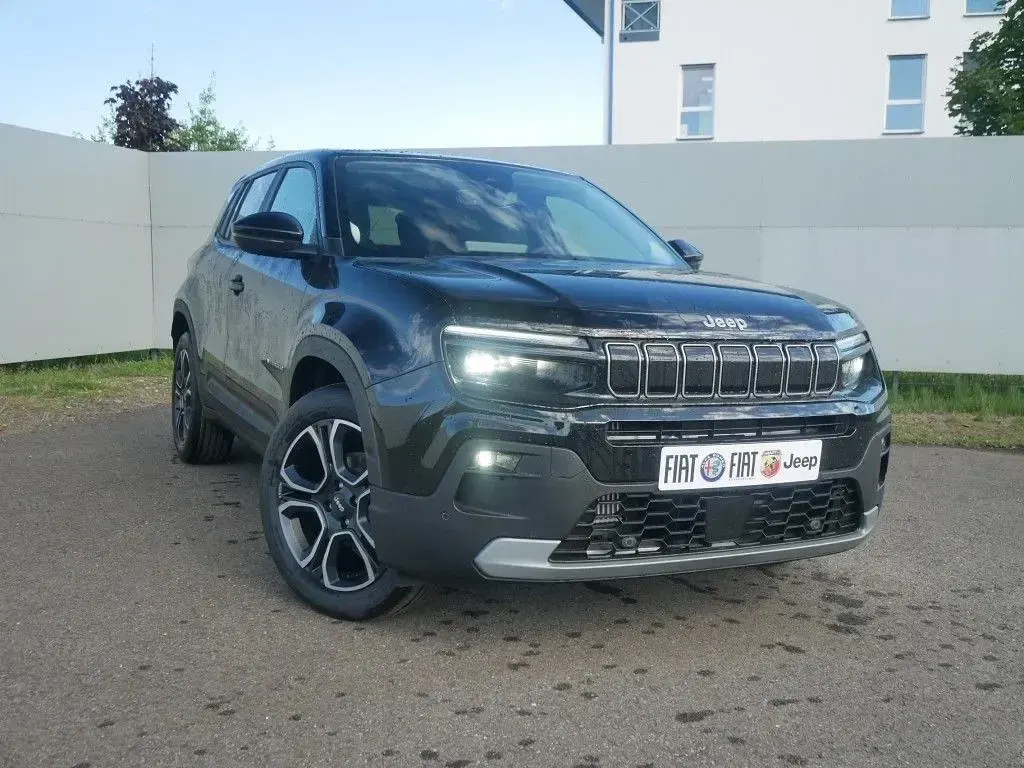 Neu Jeep Avenger Summit 101 PS (74 kW) 2025 Schwarz SUV