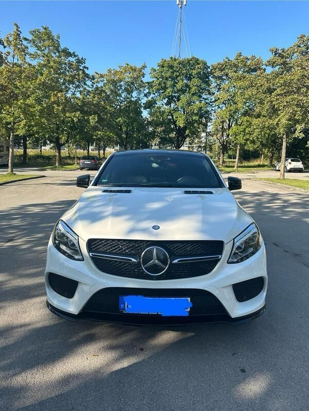 Weiß Gebraucht 2017 Mercedes GLE350 AMG line Coupé | 41.500 € (Fairer Preis) - Bild 1/4