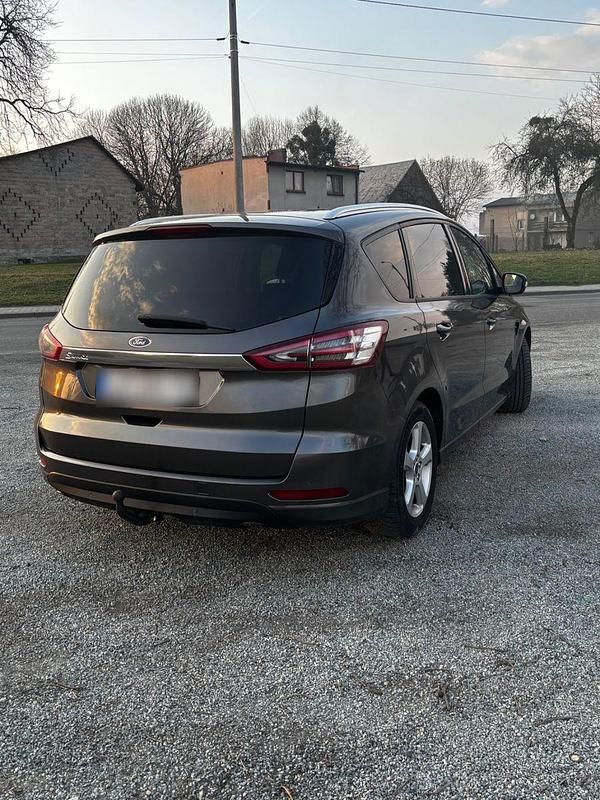 Gebraucht Ford S-MAX Business Edition 150 PS (110 kW) 2017 Grau Van / Kleinbus