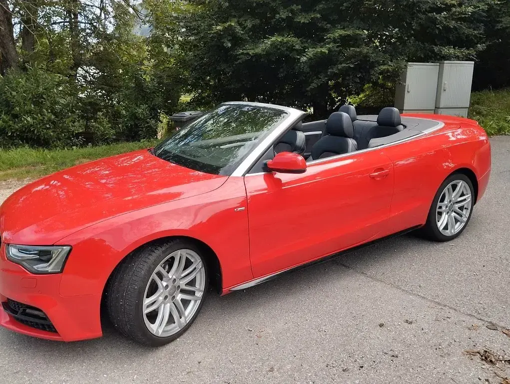 Gebraucht Audi Cabriolet Sport 190 PS (139 kW) 2016 Rot Cabrio