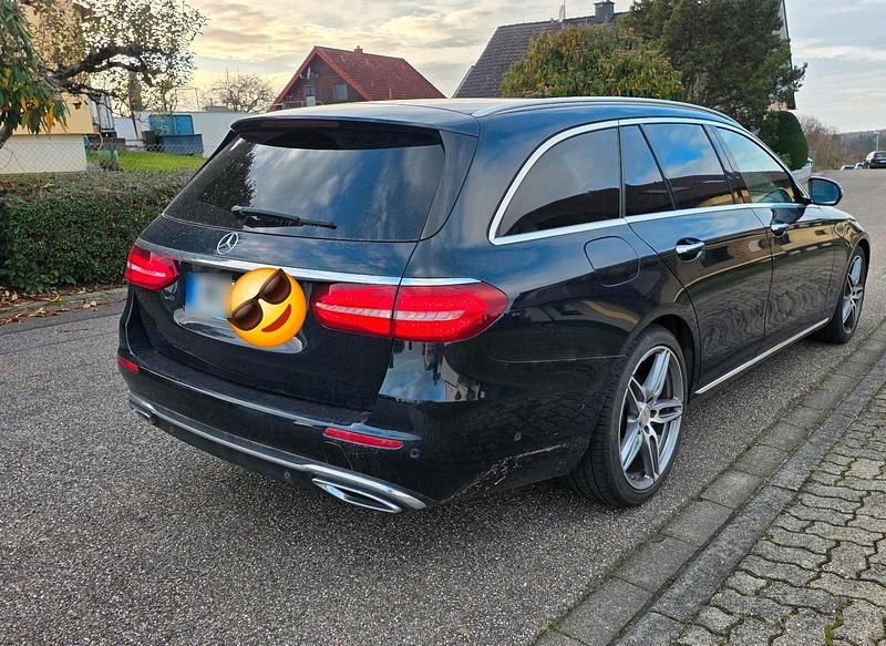 Gebraucht Mercedes E220 194 PS (142 kW) 2016 Grün Kombi