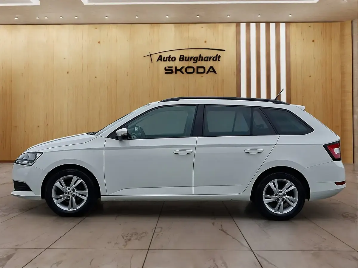 Gebraucht Skoda Fabia Ambition 96 PS (70 kW) 2022 Candyweß Kleinwagen