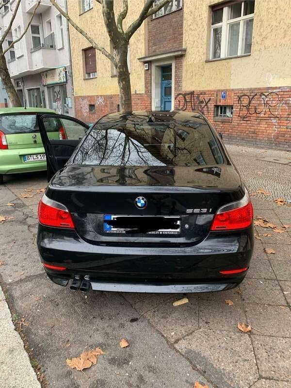 Schwarz Gebraucht 2006 BMW 523 Limousine | 3.500 € (Superpreis) - Bild 1/4
