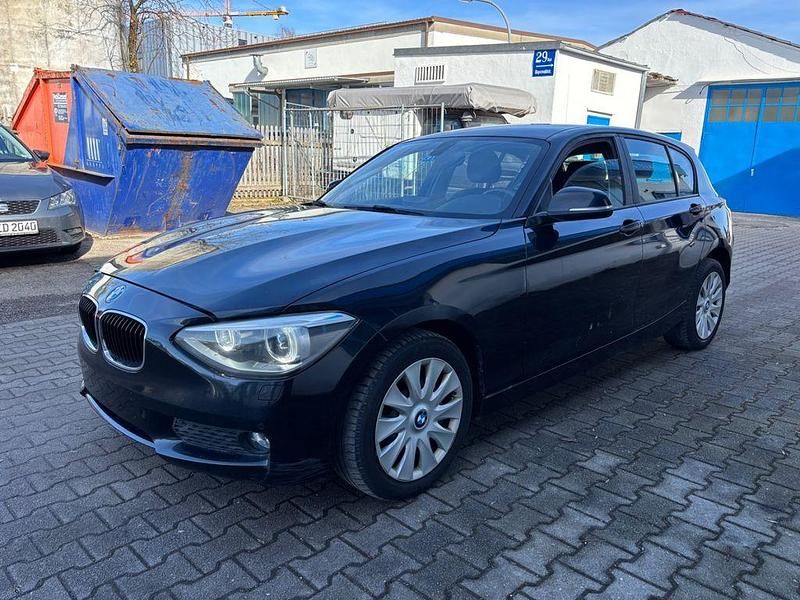 Gebraucht BMW 118 143 PS (105 kW) 2012 Schwarz Kleinwagen