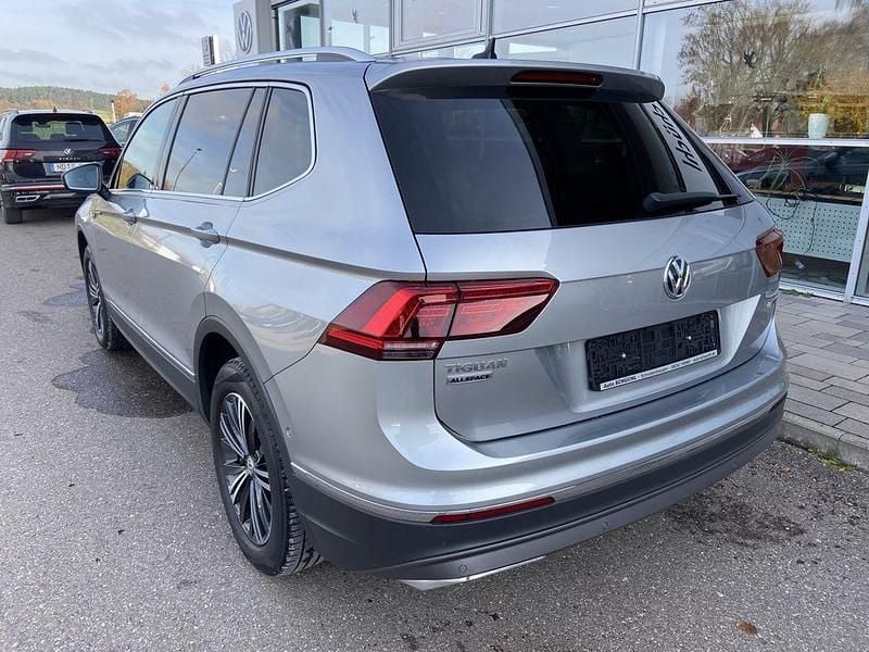 Gebraucht VW Tiguan Allspace Active 150 PS (110 kW) 2021 Silber SUV