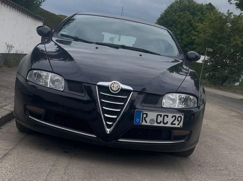 Schwarz Gebraucht 2008 Alfa Romeo GT Quadrifoglio Verde Coupé | 4.400 € (Fairer Preis) - Bild 1/4