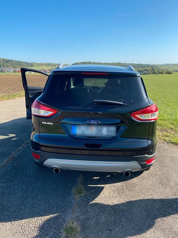 Gebraucht Ford Kuga 169 PS (124 kW) 2013 SUV