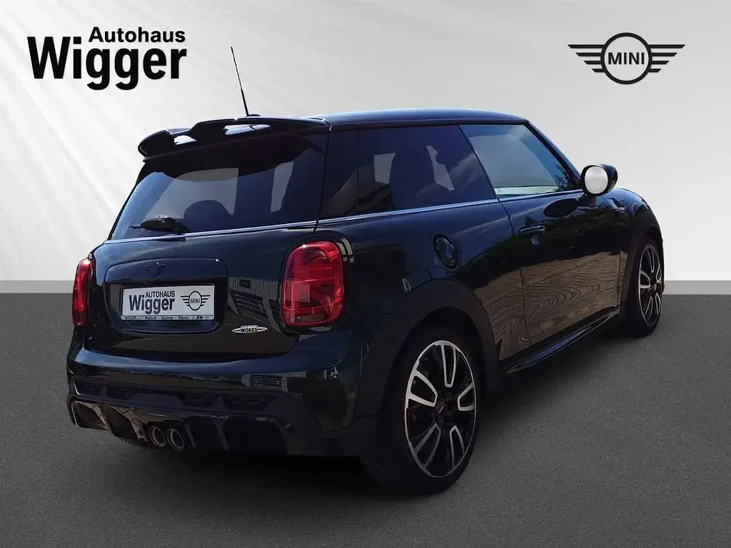 Używany Mini John Cooper Works 231 KM (169 kW) 2021 Zielony Hatchback
