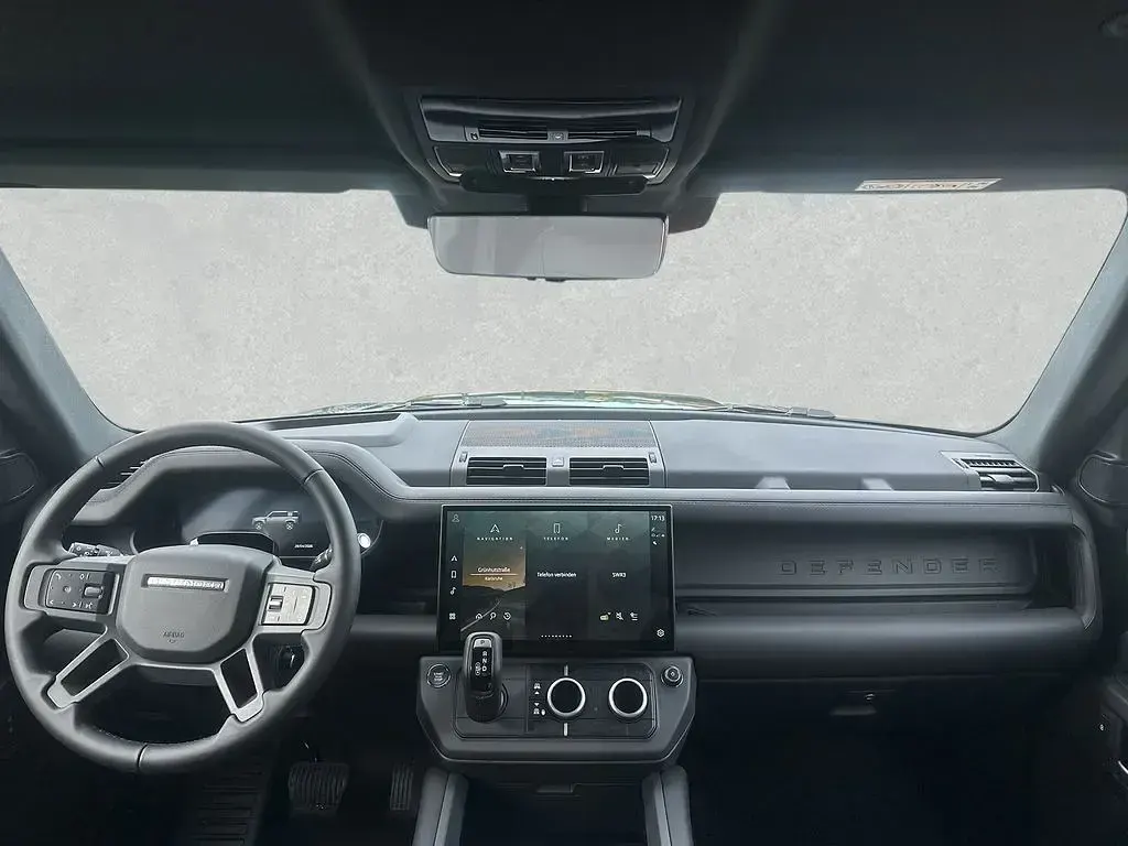 Gebraucht Land Rover Defender HSE Dynamic 349 PS (256 kW) 2026 Woolstone green SUV