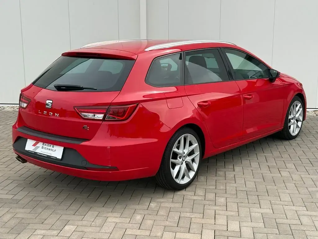 Gebraucht Seat Leon ST FR 184 PS (135 kW) 2015 Rot Kombi