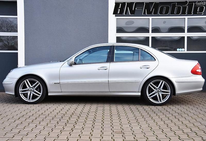 Gebraucht Mercedes E200 Avantgarde 163 PS (119 kW) 2004 Silber Limousine