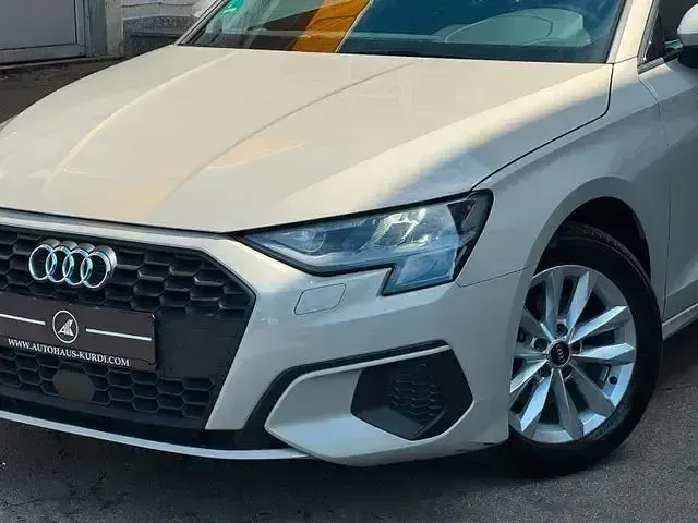 Gebraucht Audi A3 Advanced 150 PS (110 kW) 2022 Andere Limousine