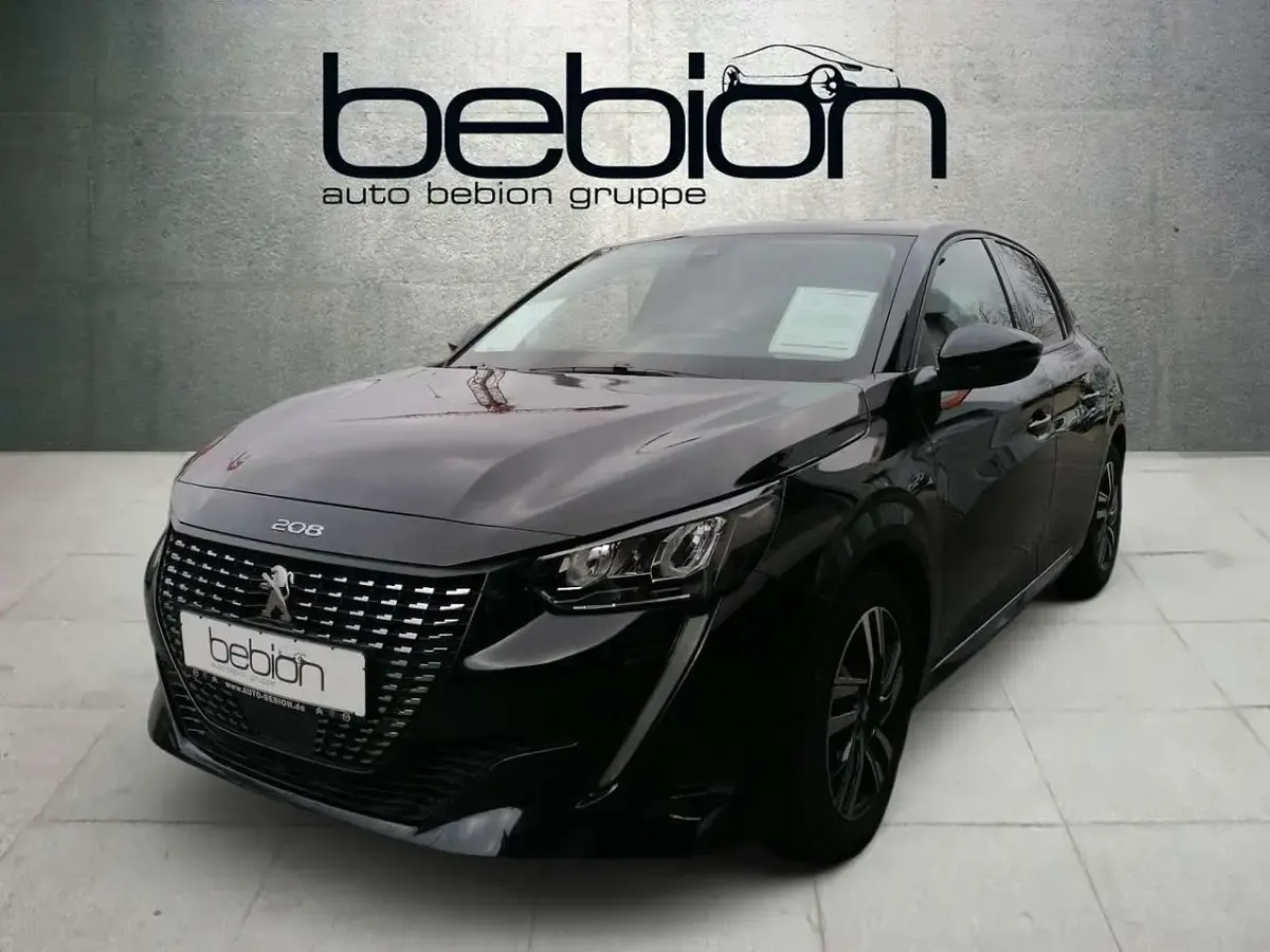Gebraucht Peugeot 208 Allure 131 PS (96 kW) 2021 Kleinwagen