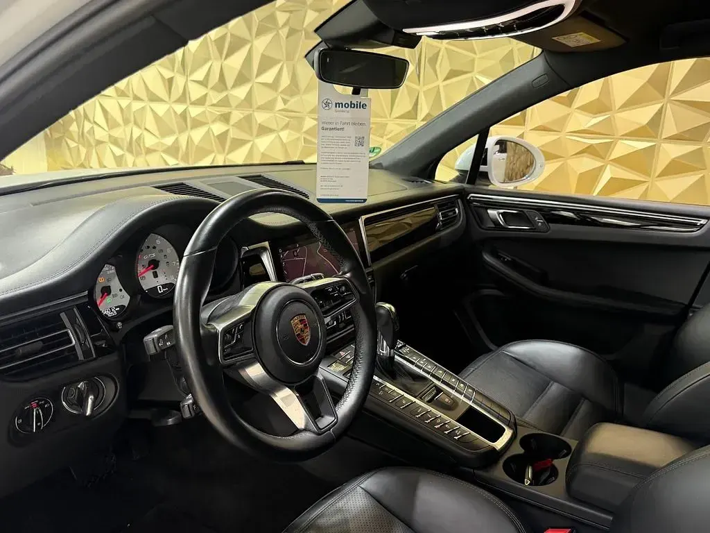 Gebraucht Porsche Macan Sport 381 PS (280 kW) 2021 Weiß SUV