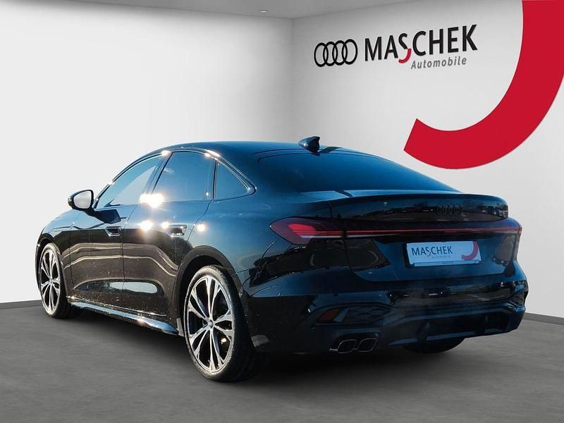 Gebraucht Audi A5 Ambiente 204 PS (150 kW) 2025 Mythosschwarz metallic Coupé