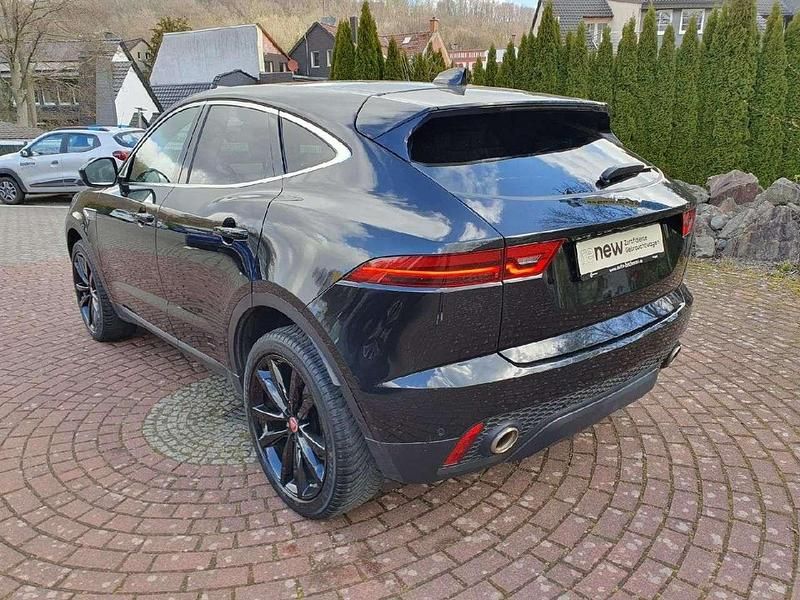 Second-hand Jaguar E-Pace 300 CP (220 kW) 2020 Negru SUV