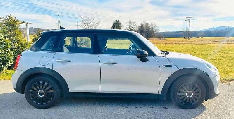 Silber Gebraucht 2016 Mini Cooper Kleinwagen | 9.400 € (Superpreis) - Bild 1/4