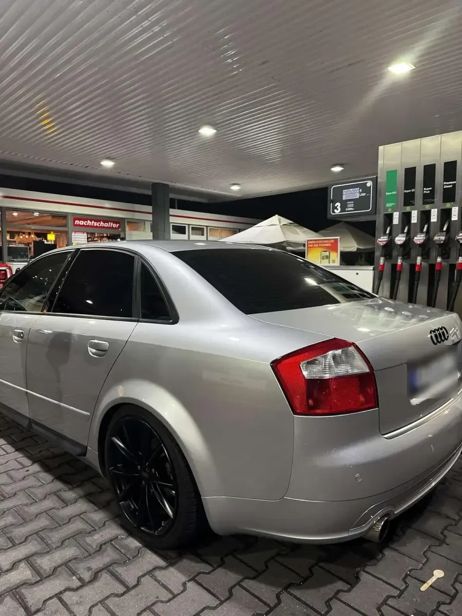 Gebraucht Audi A4 Design 170 PS (125 kW) 2002 Grau Limousine