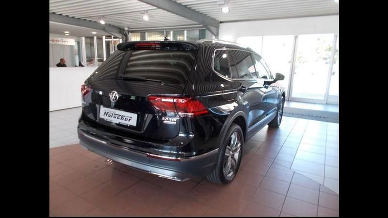 Gebraucht VW Tiguan Allspace Highline 150 PS (110 kW) 2017 Schwarz SUV