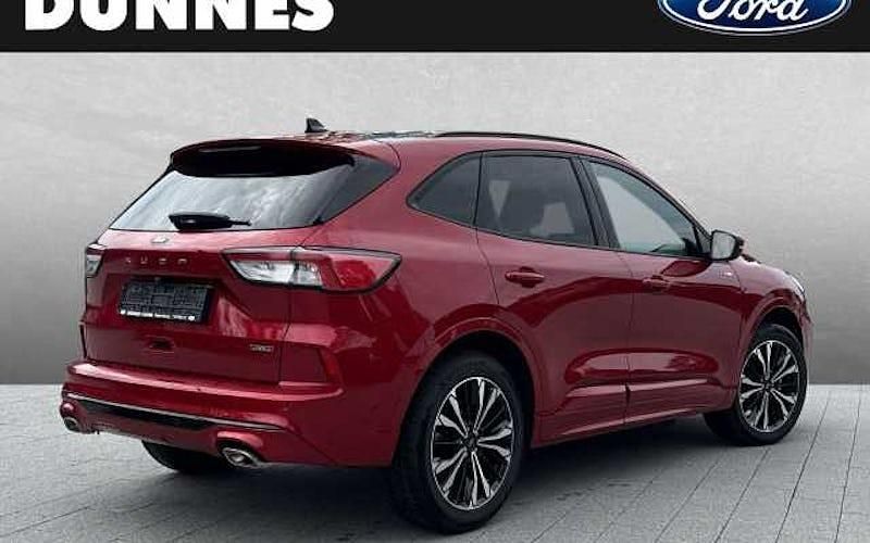 Gebraucht Ford Kuga Titanium X 243 PS (178 kW) 2022 Rot SUV