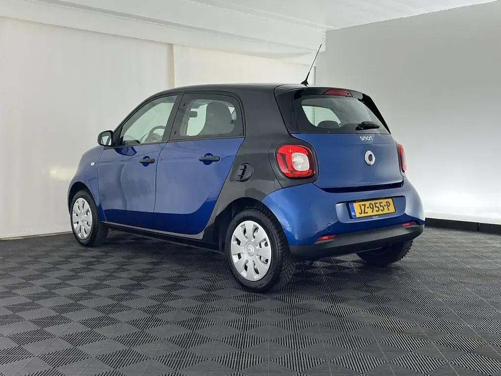 Gebraucht Smart ForFour Pure 71 PS (52 kW) 2016 Blau Kleinwagen