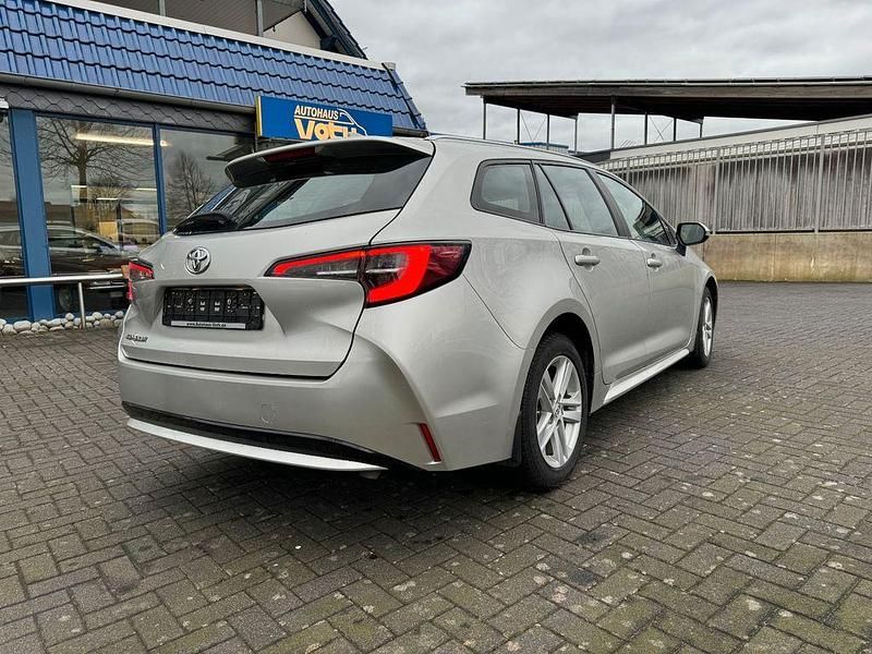 Gebraucht Toyota Corolla Team 116 PS (85 kW) 2019 Silber Kombi