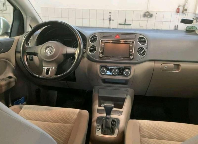 Gebraucht VW Golf VII 105 PS (77 kW) 2012 Silver leaf metallic Kleinwagen