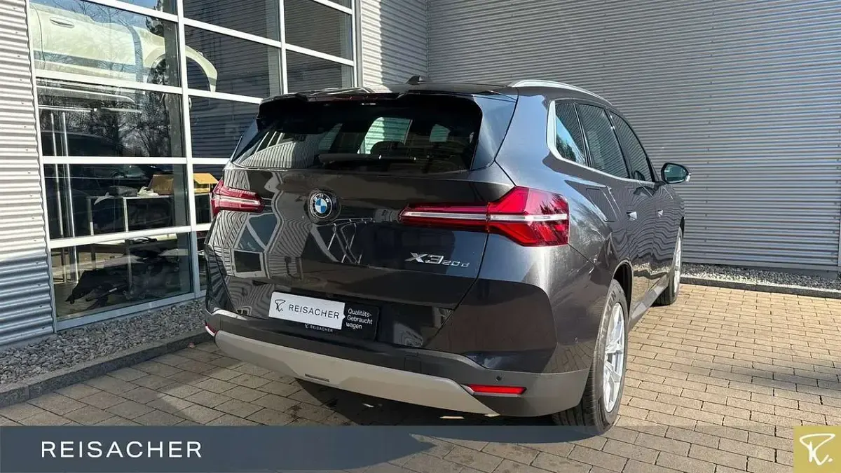 Gebraucht BMW X3 M Sport 197 PS (144 kW) 2025 Sophistograu brillanteffekt SUV