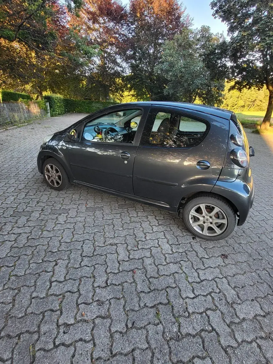 Gebraucht Citroën C1 68 PS (50 kW) 2006 Grau Kleinwagen
