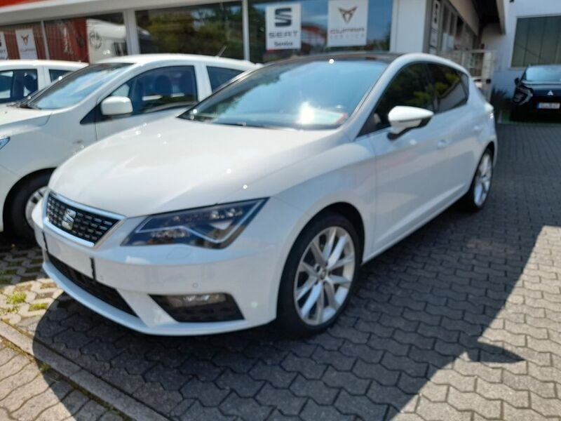 Weiß Gebraucht 2018 Seat Leon Beats Limousine | 14.990 € (Fairer Preis) - Bild 1/4