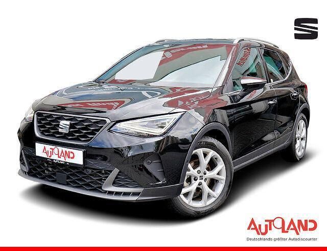 Mitternachtsschwarz Gebraucht 2024 Seat Arona FR SUV | 21.950 € (Fairer Preis) - Bild 1/4