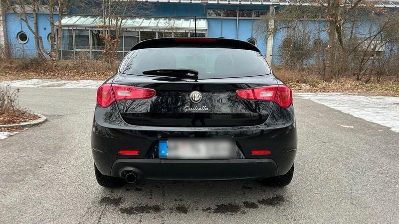 Gebraucht Alfa Romeo Giulietta 120 PS (88 kW) 2013 Schwarz Limousine