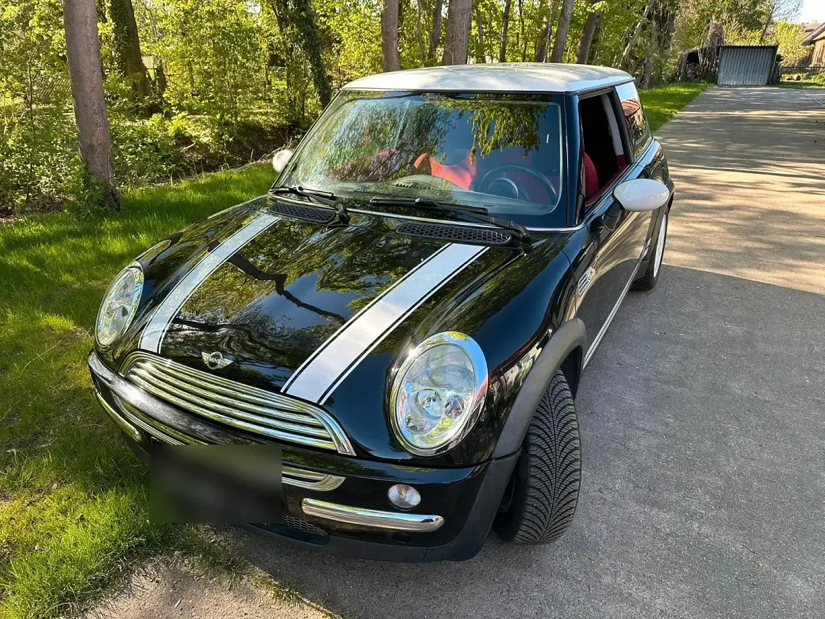 Używany Mini Cooper 116 KM (85 kW) 2002 Czarny Hatchback